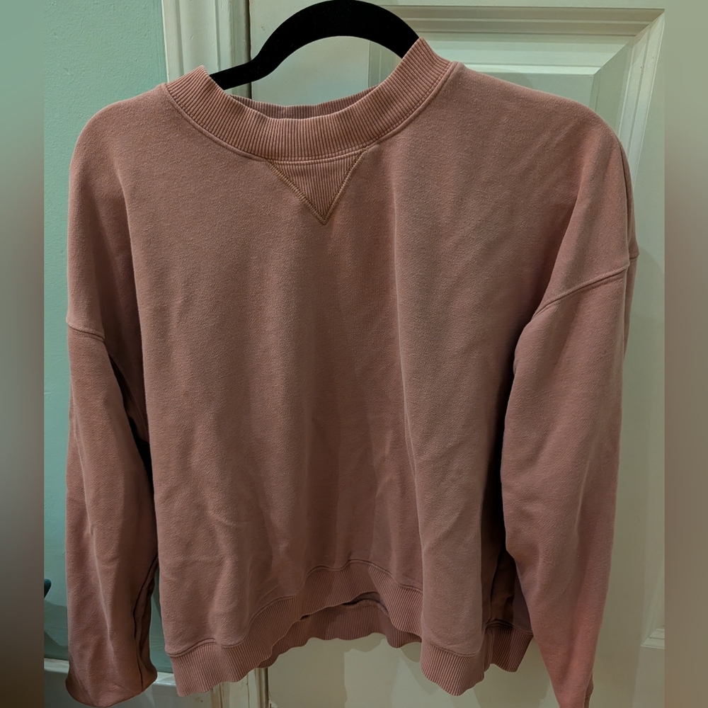 Vuori Women's Mauve Sweatshirt - Picture 2 of 5